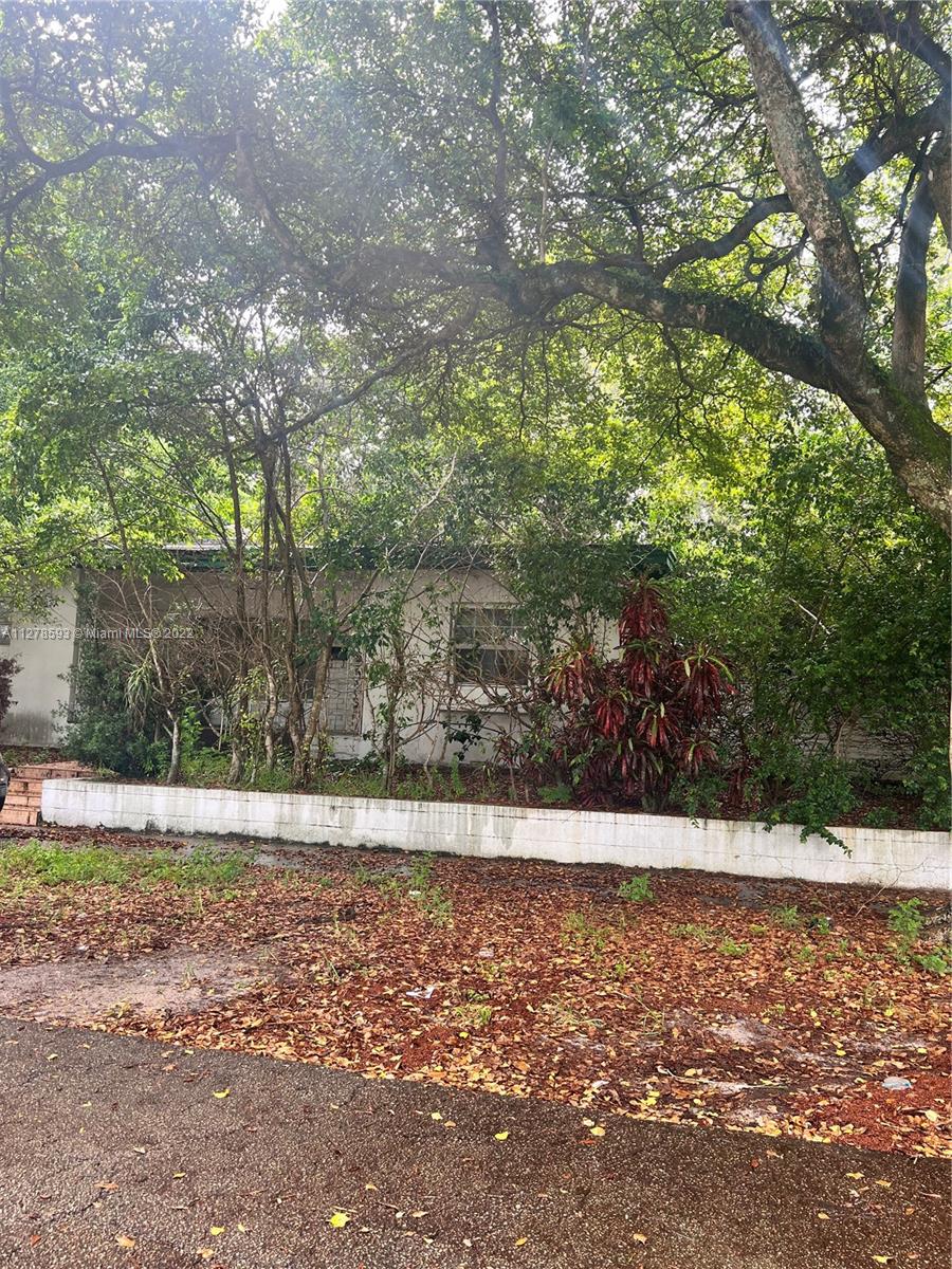 9000 NE 1st Ave  For Sale A11278593, FL