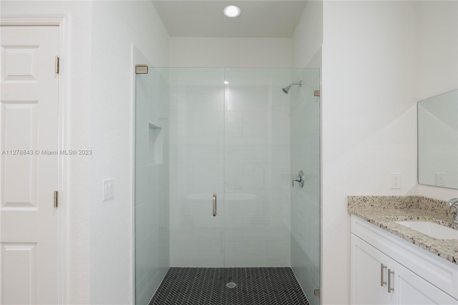 Listing Photo 41