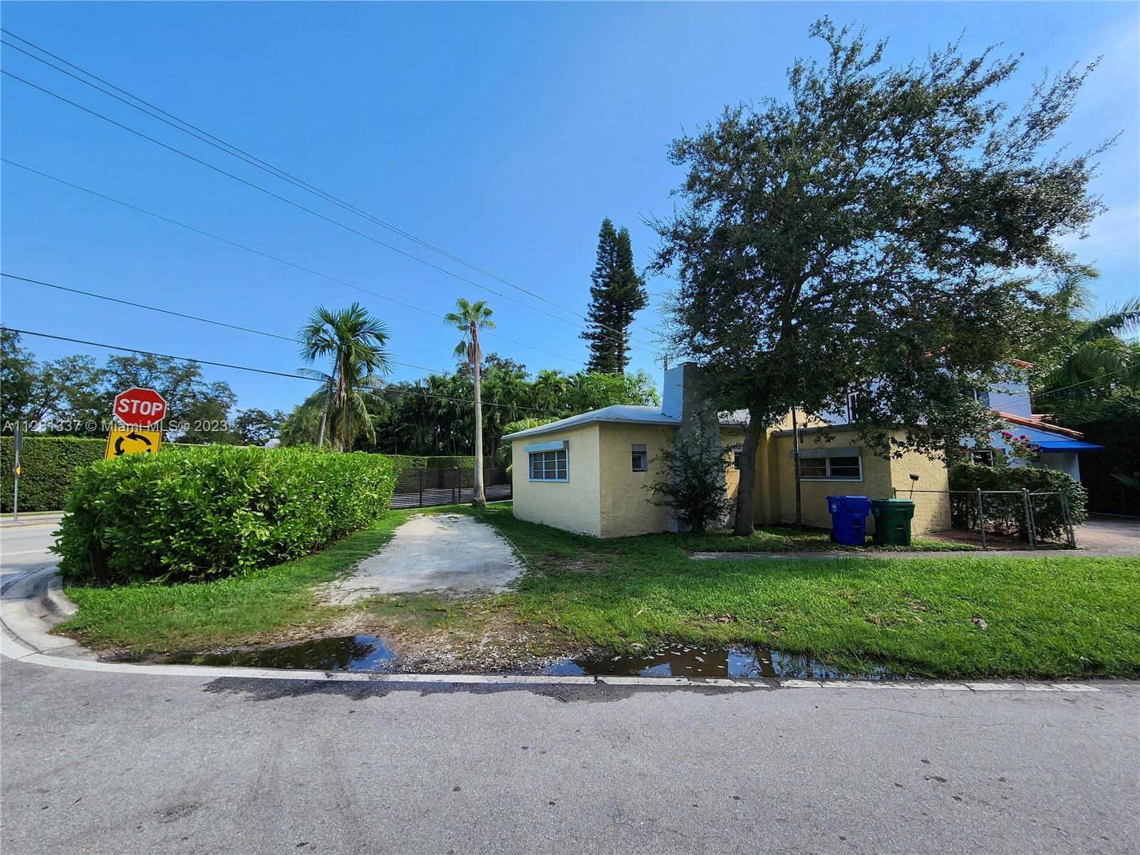 8634 NE 10th Ave  For Sale A11281337, FL