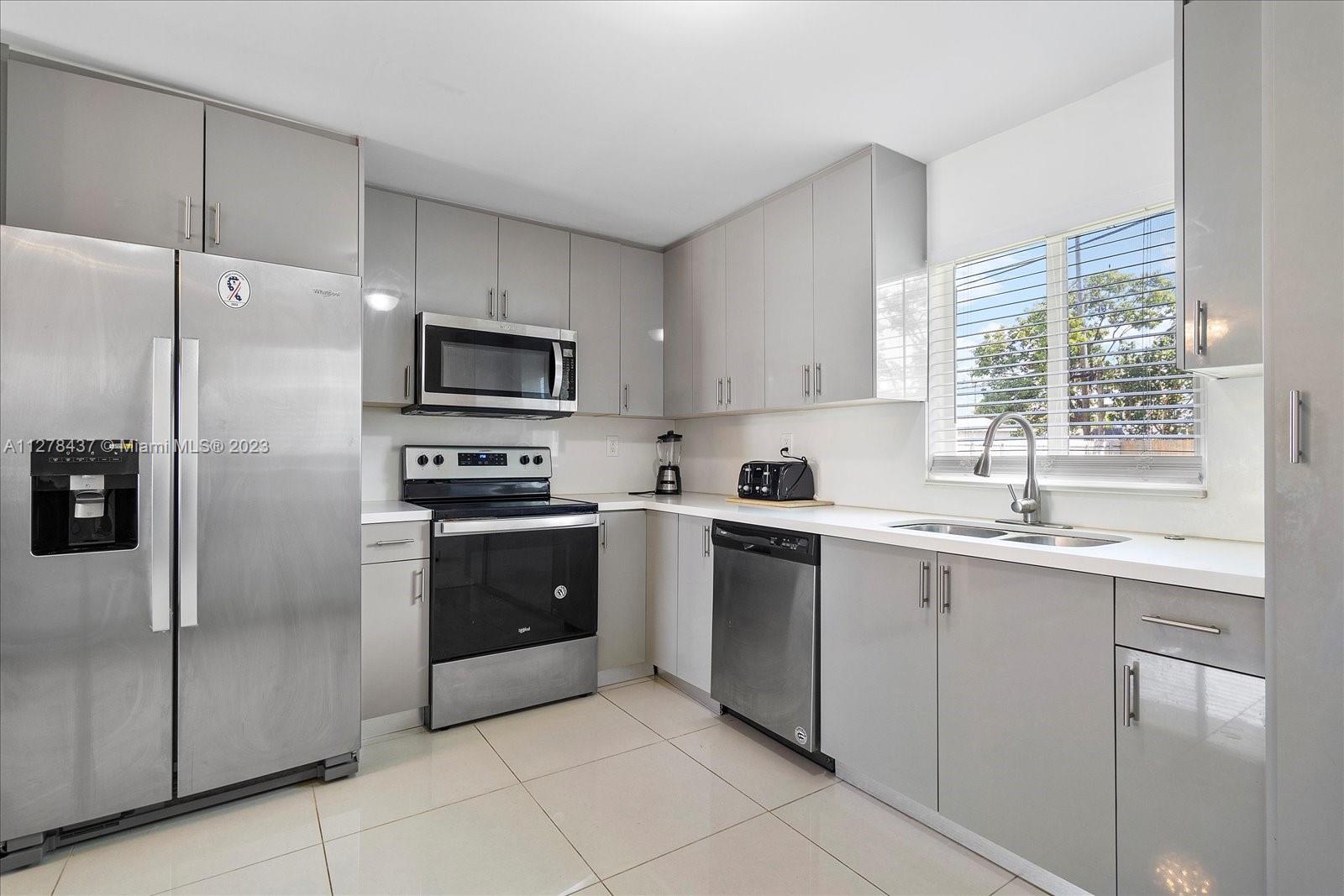 2410  Mayo St  For Sale A11278437, FL