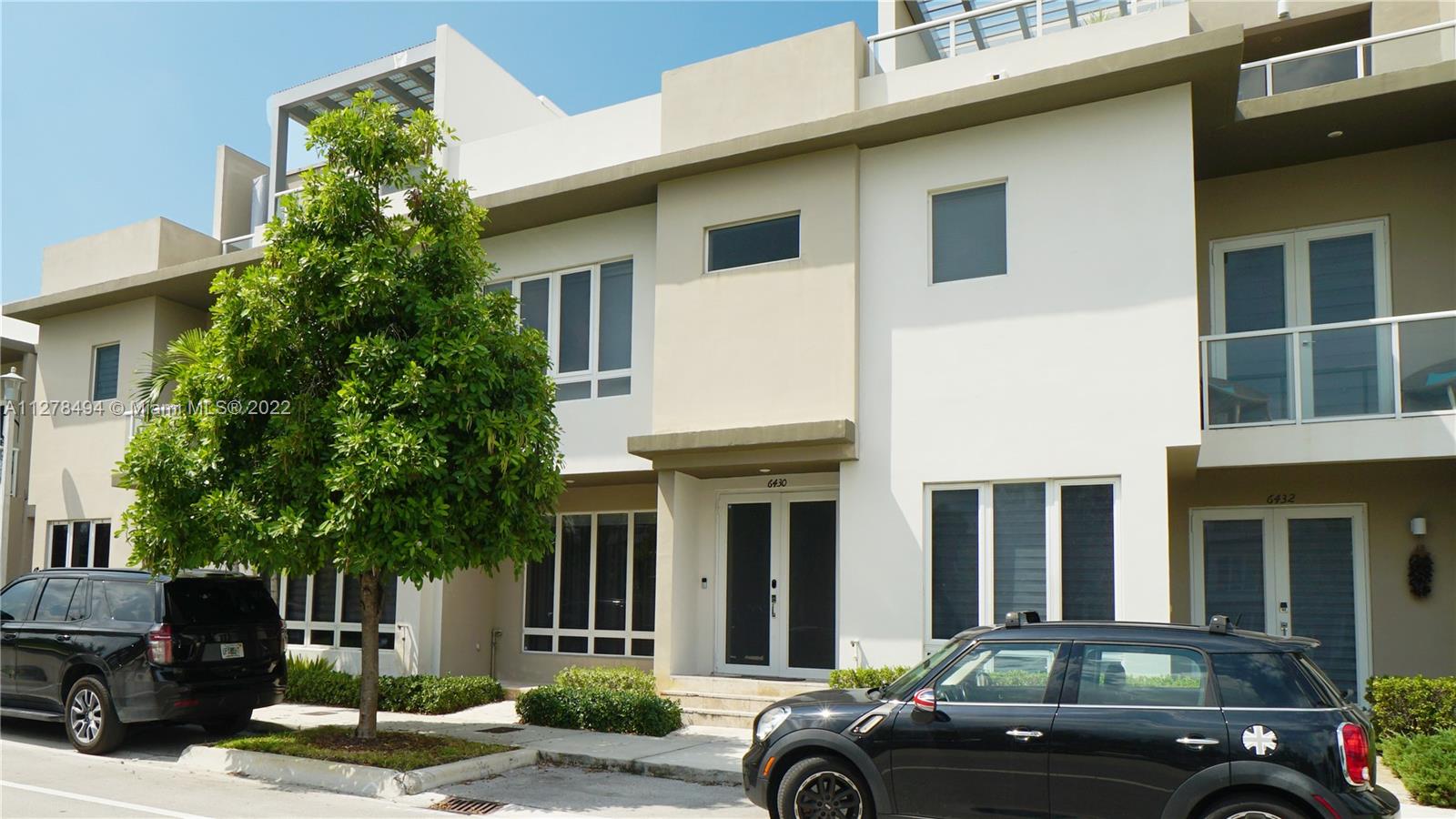 Photo 1 of 6430 104th Path in Doral - MLS A11278494