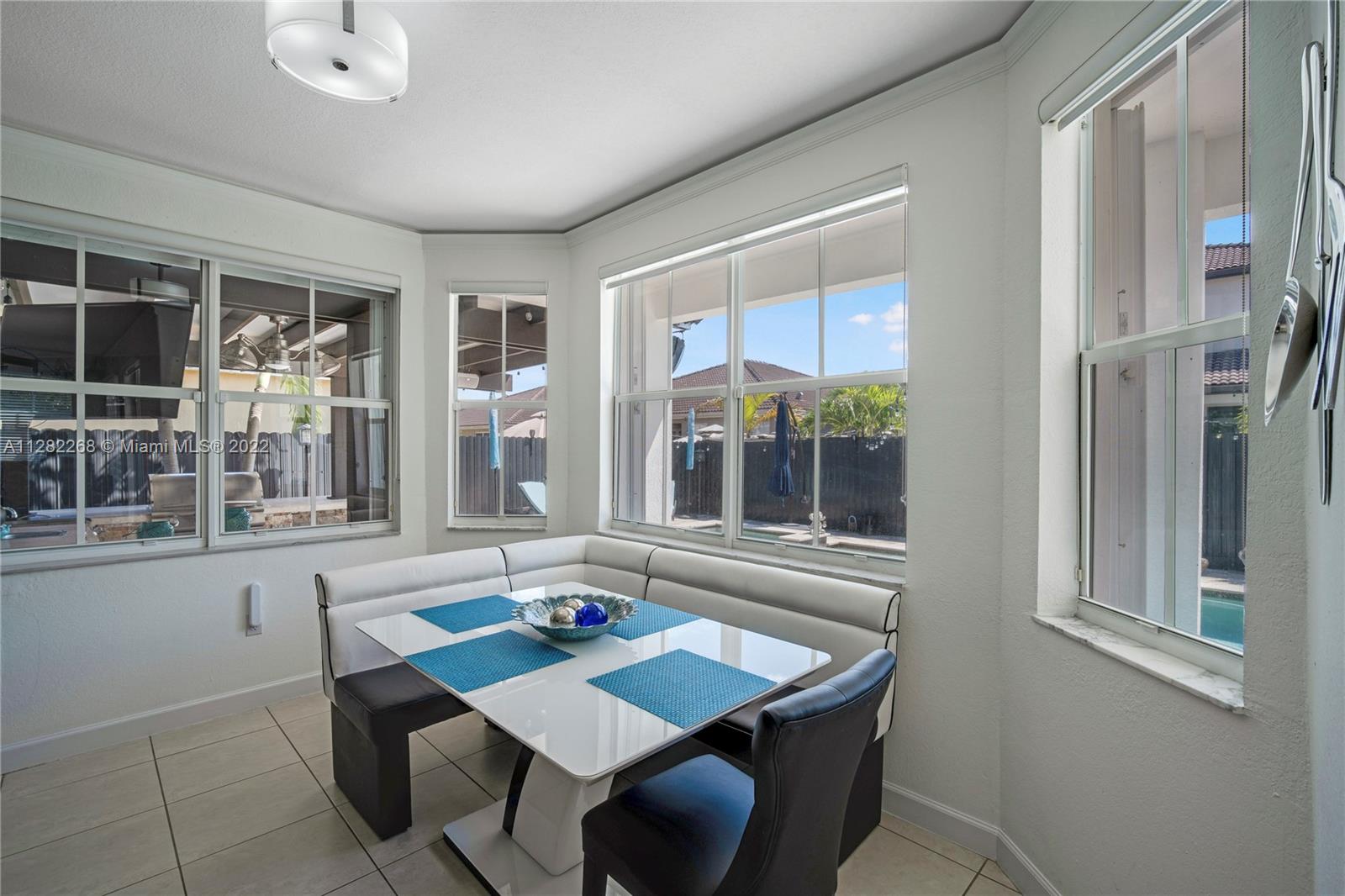 Listing Photo 18