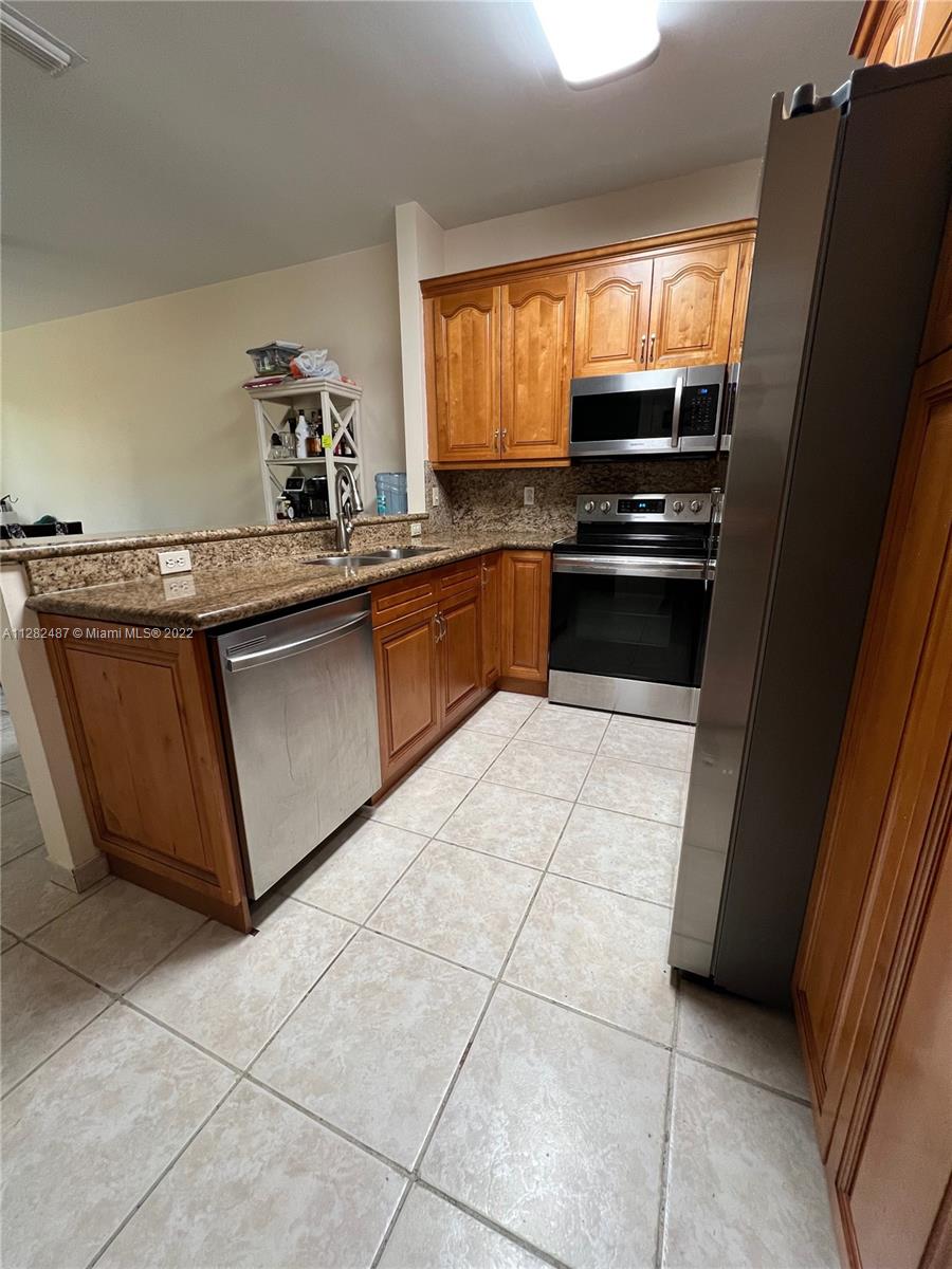 Listing Photo 9