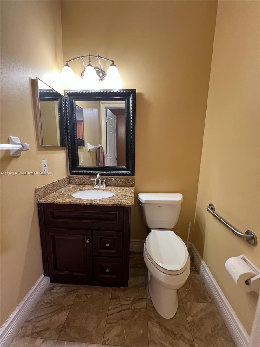 Listing Photo 11