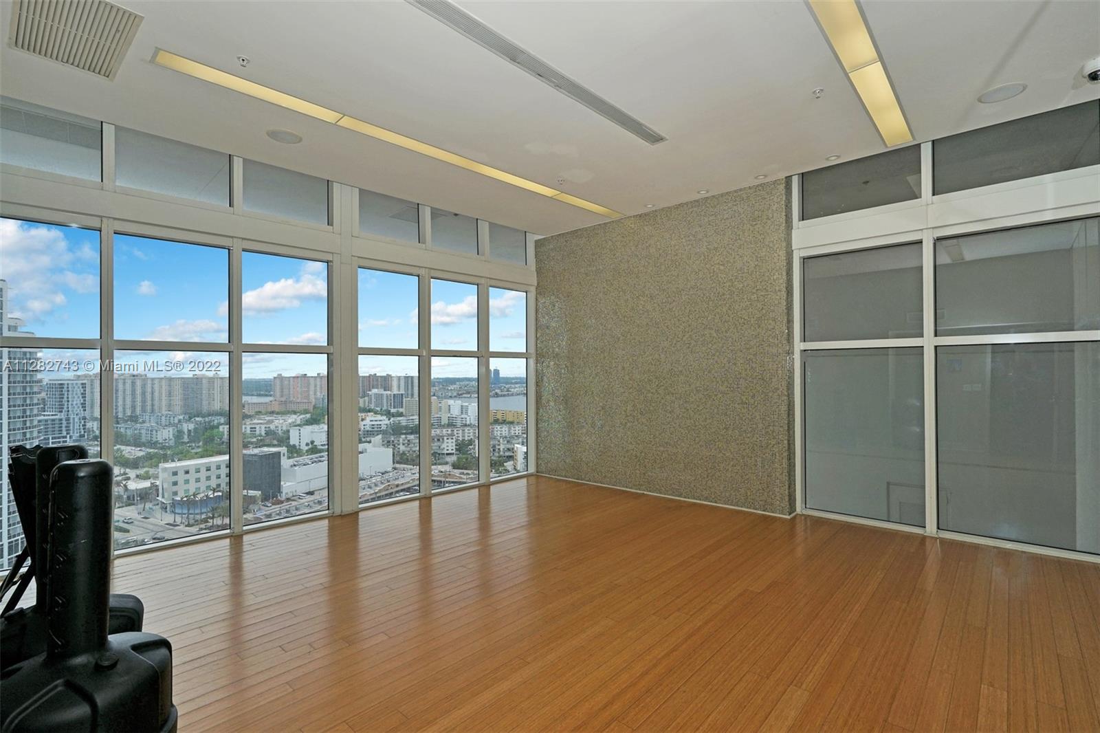 Listing Photo 33