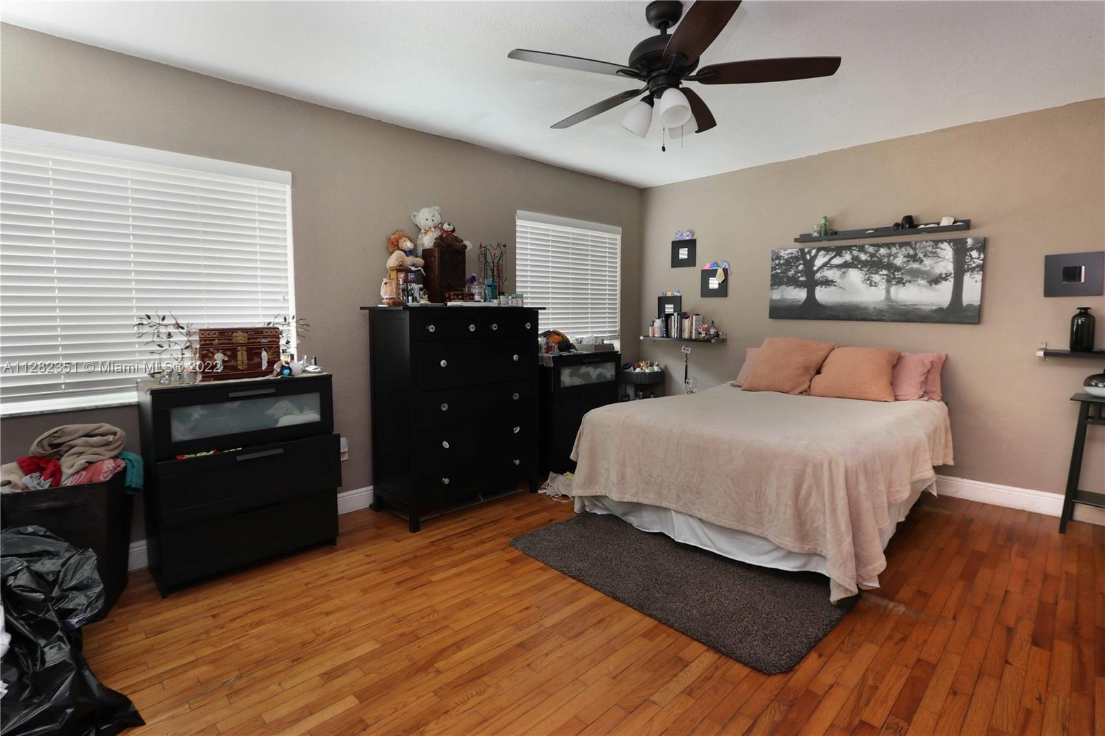 Listing Photo 17
