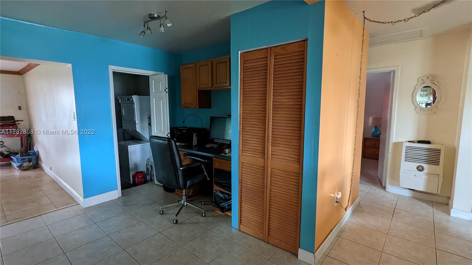 Listing Photo 12