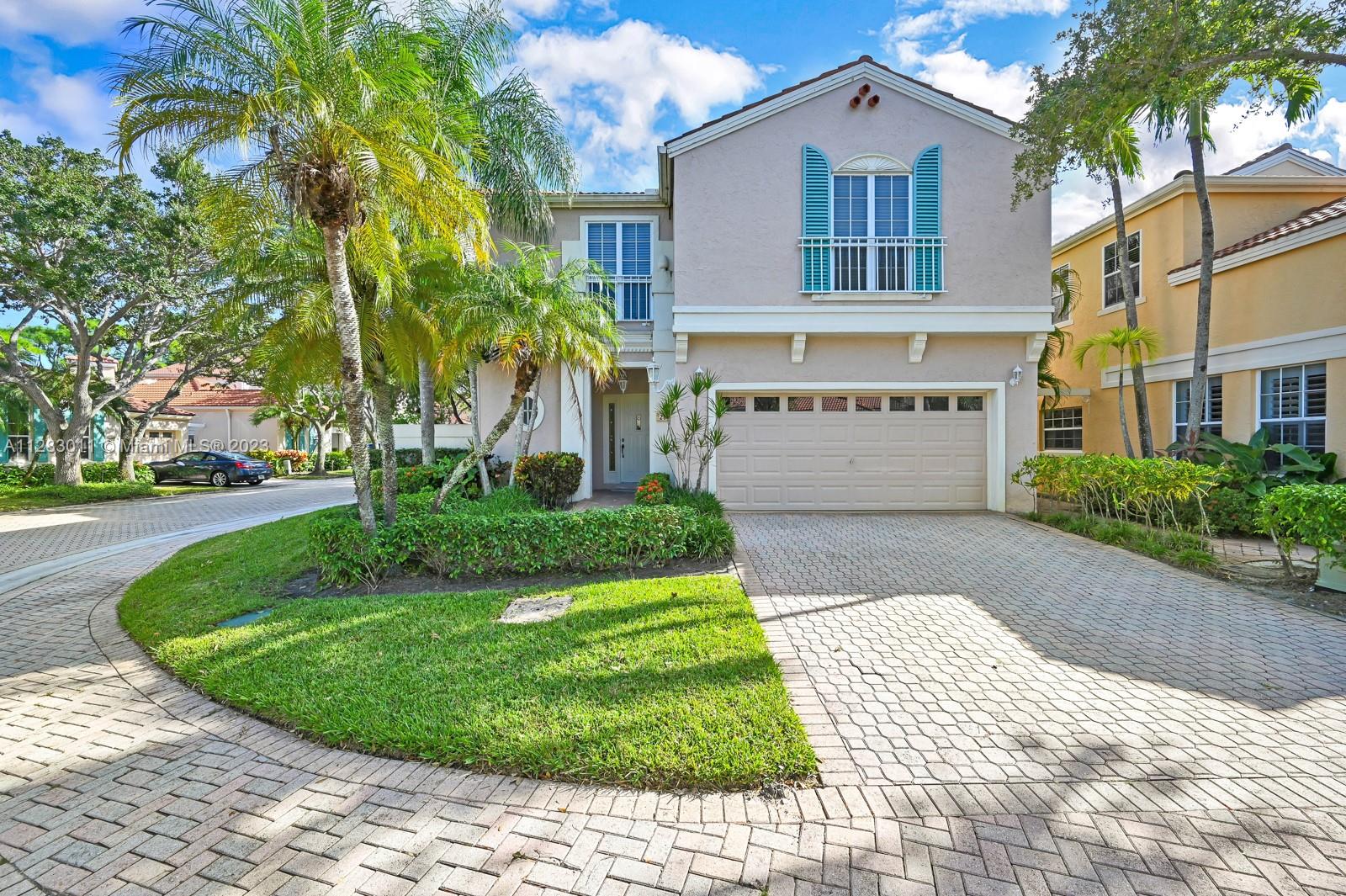 28 Via Verona, Palm Beach Gardens, FL 33418
