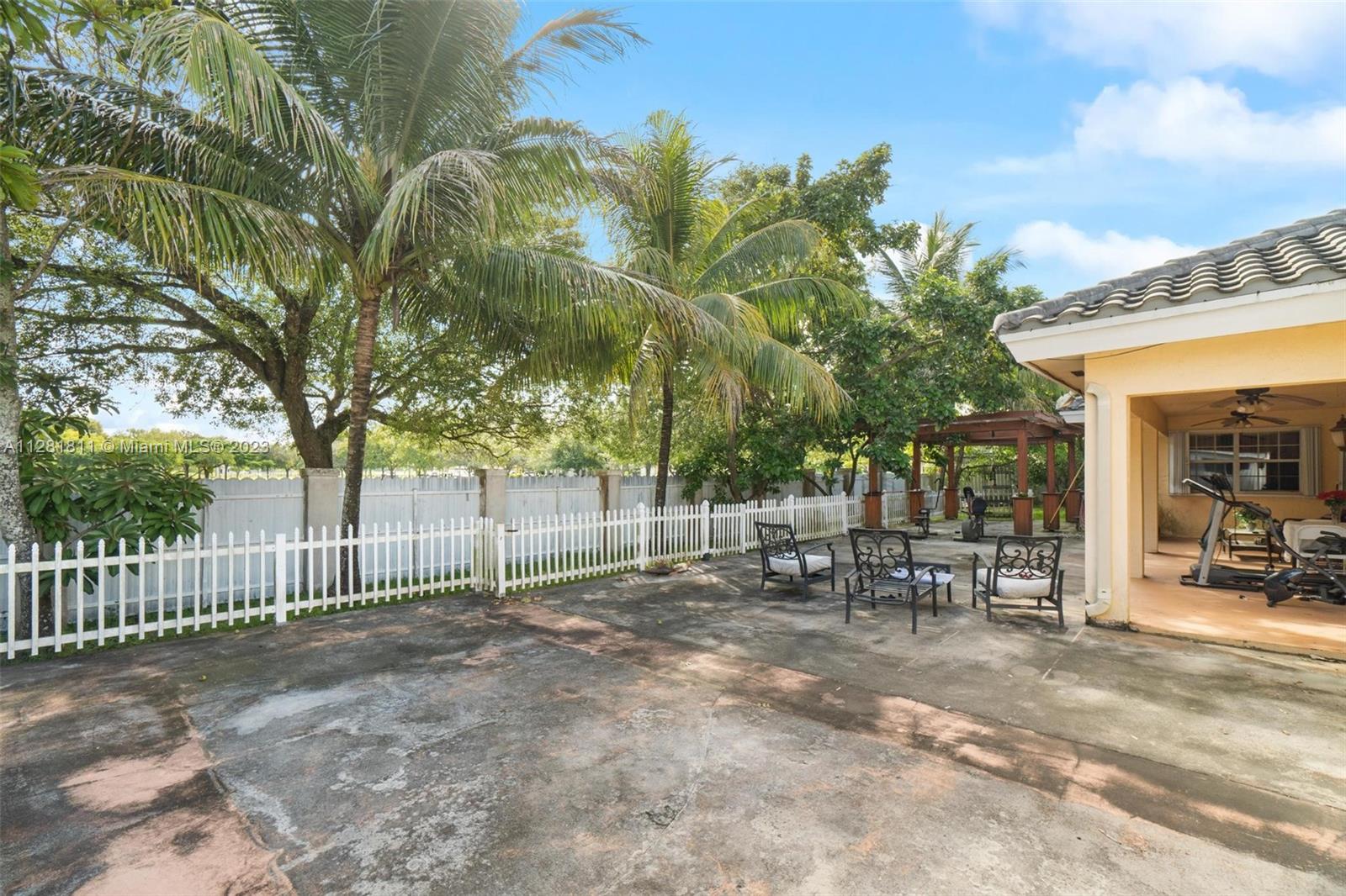 Listing Photo 38