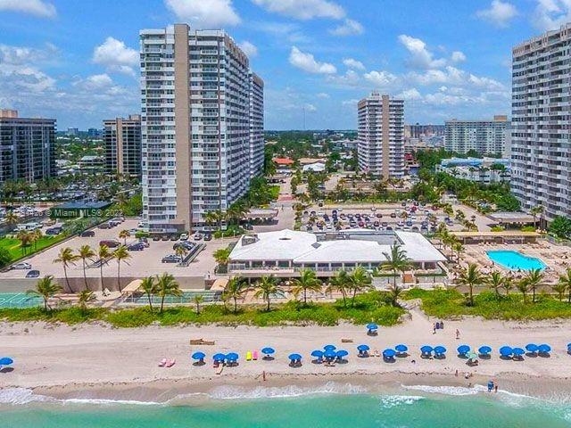 Oceanfront building/complex