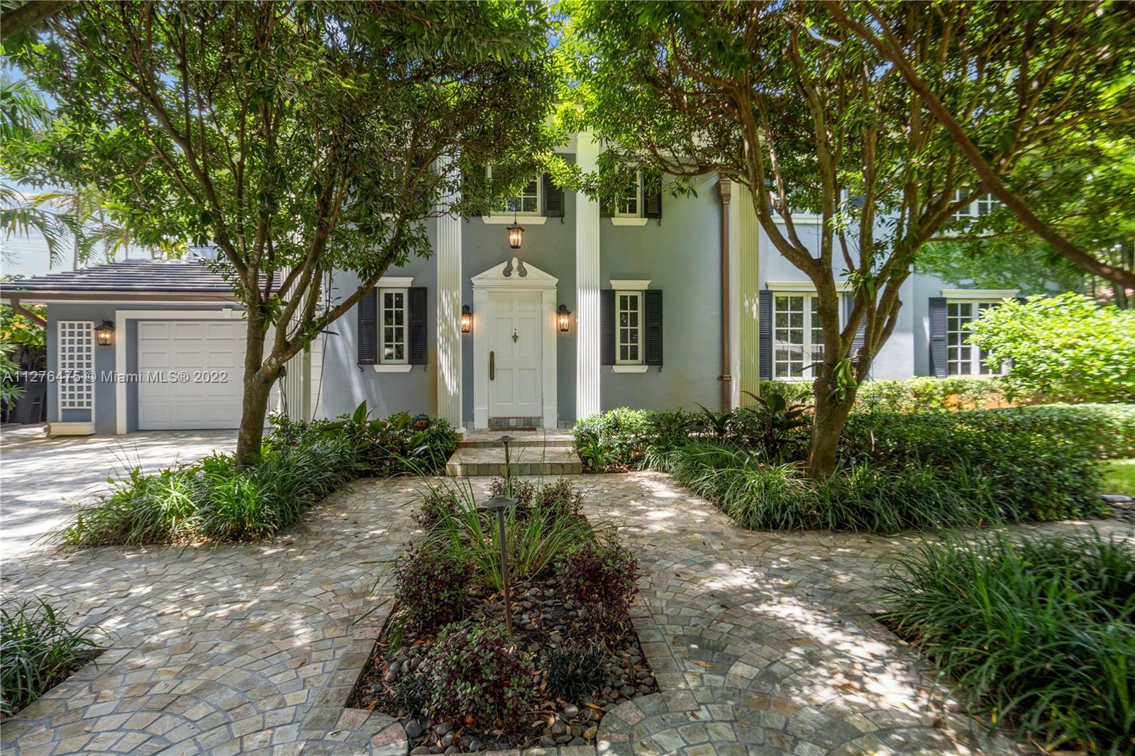 Photo 1 of 813 Anastasia Ave in Coral Gables - MLS A11276475