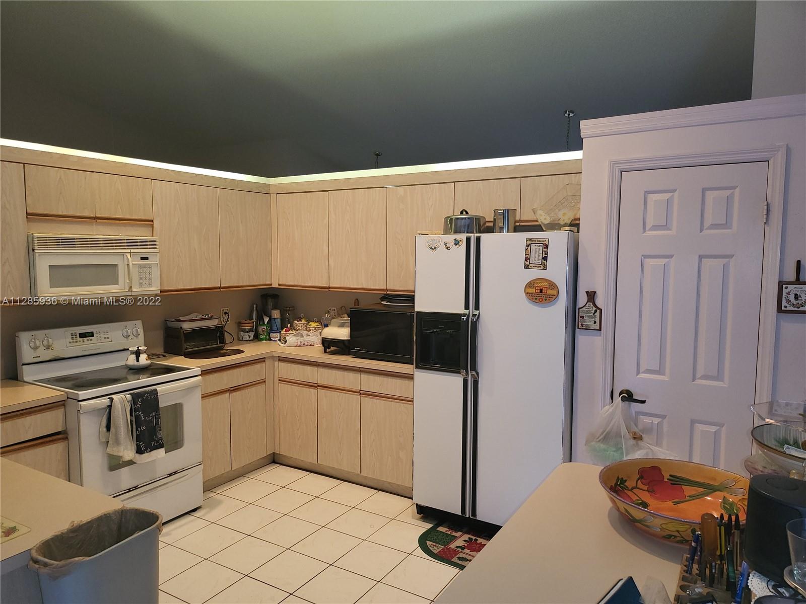 Listing Photo 6