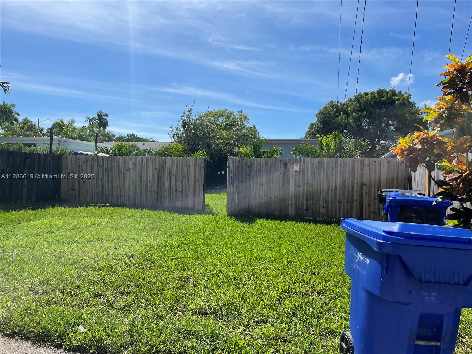Listing Photo 11