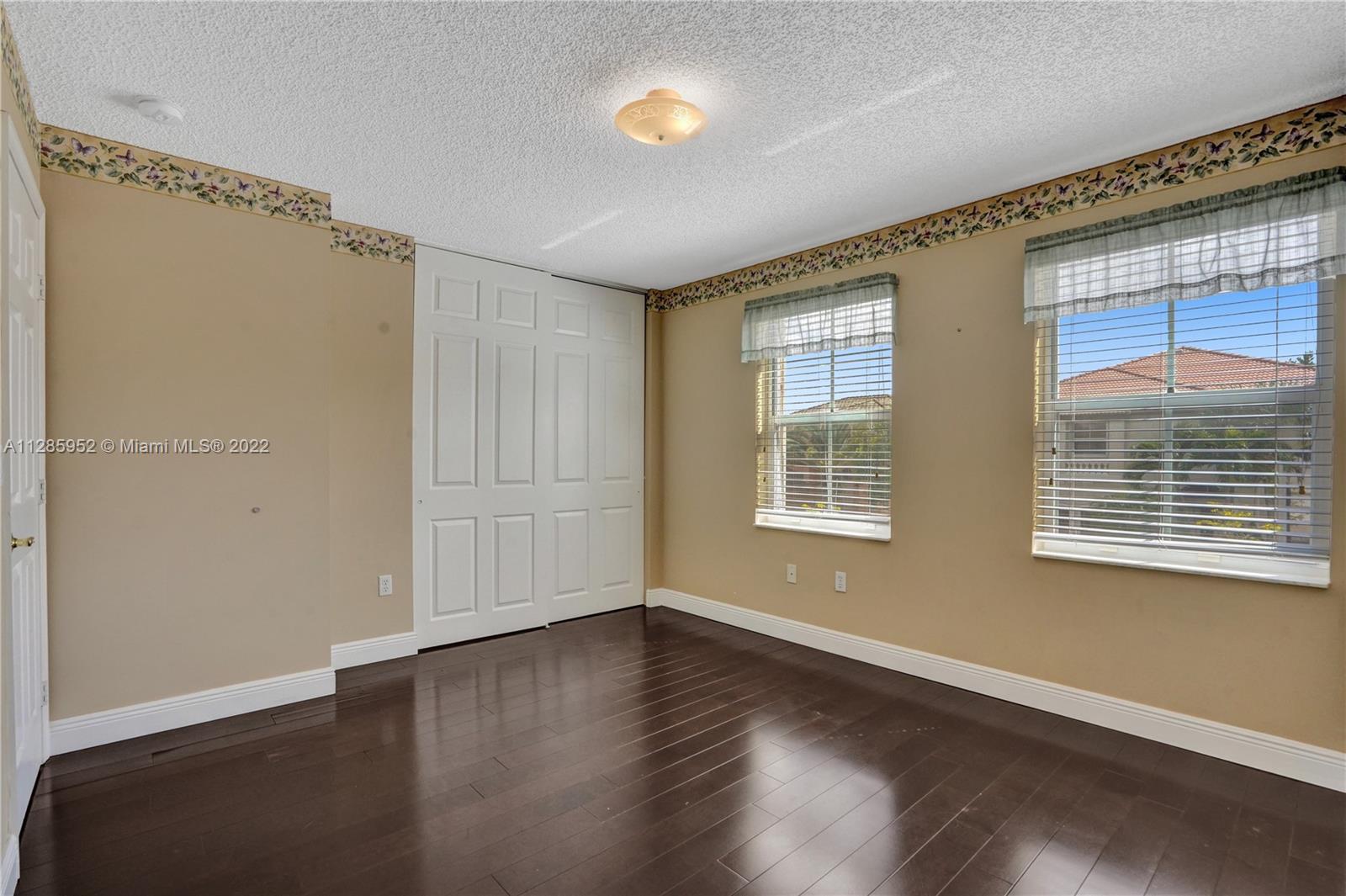 Listing Photo 22
