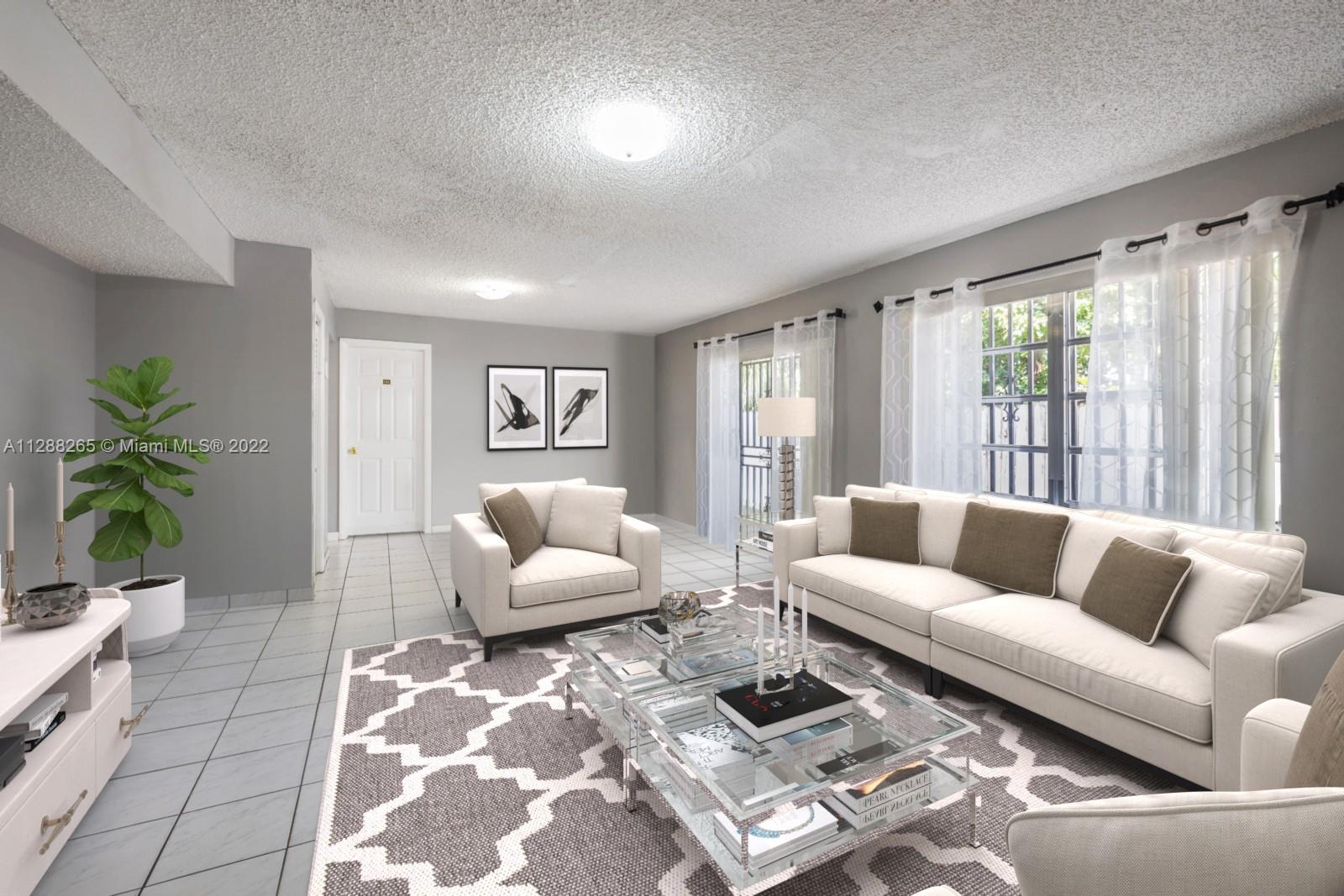 Upstairs Family room
Virtually Staged