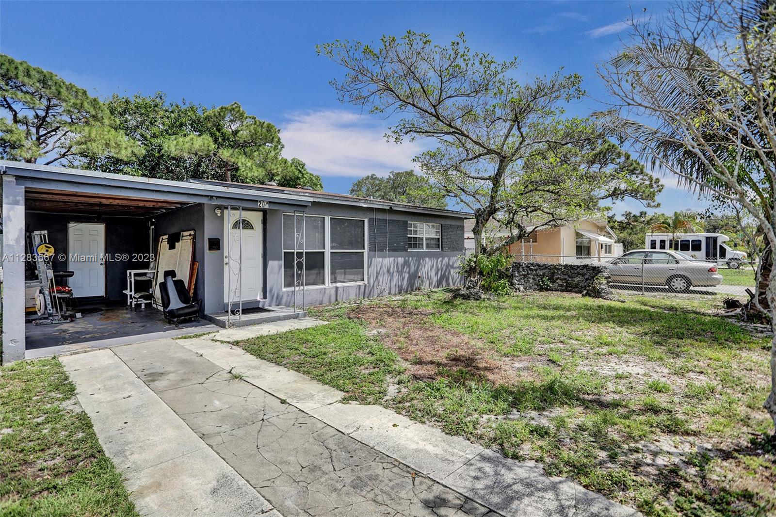 204 SW 24th Ave  For Sale A11283567, FL