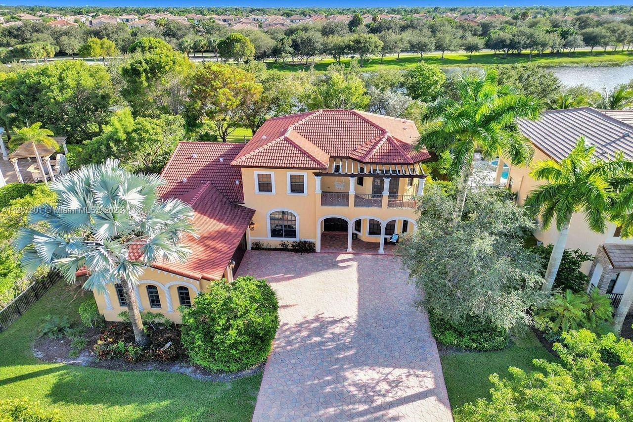 10340 Majestic Ct