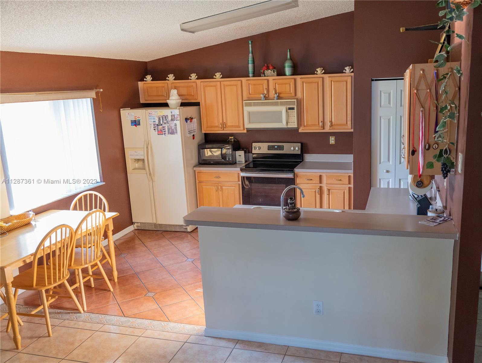 Listing Photo 17