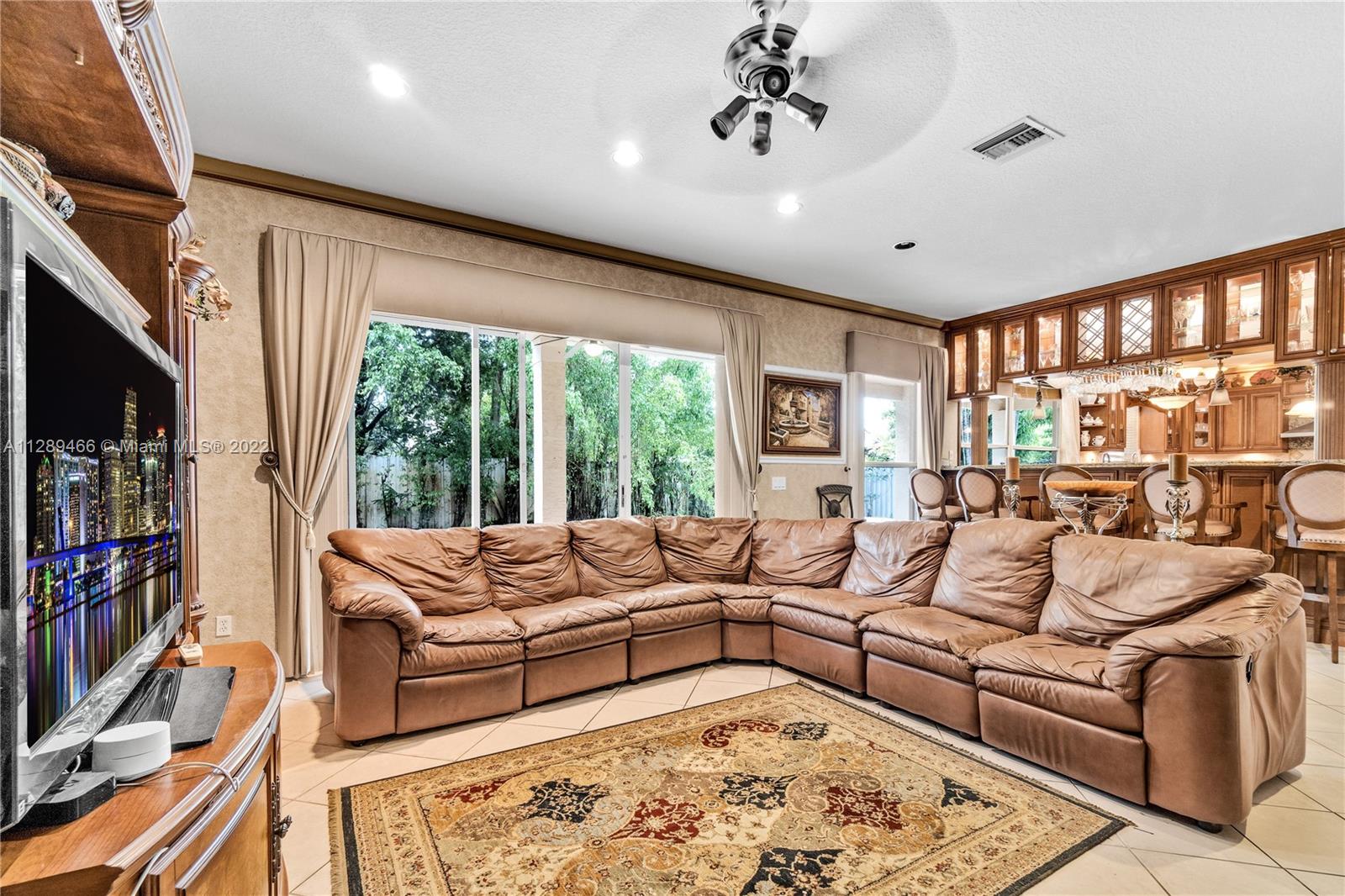 Listing Photo 15