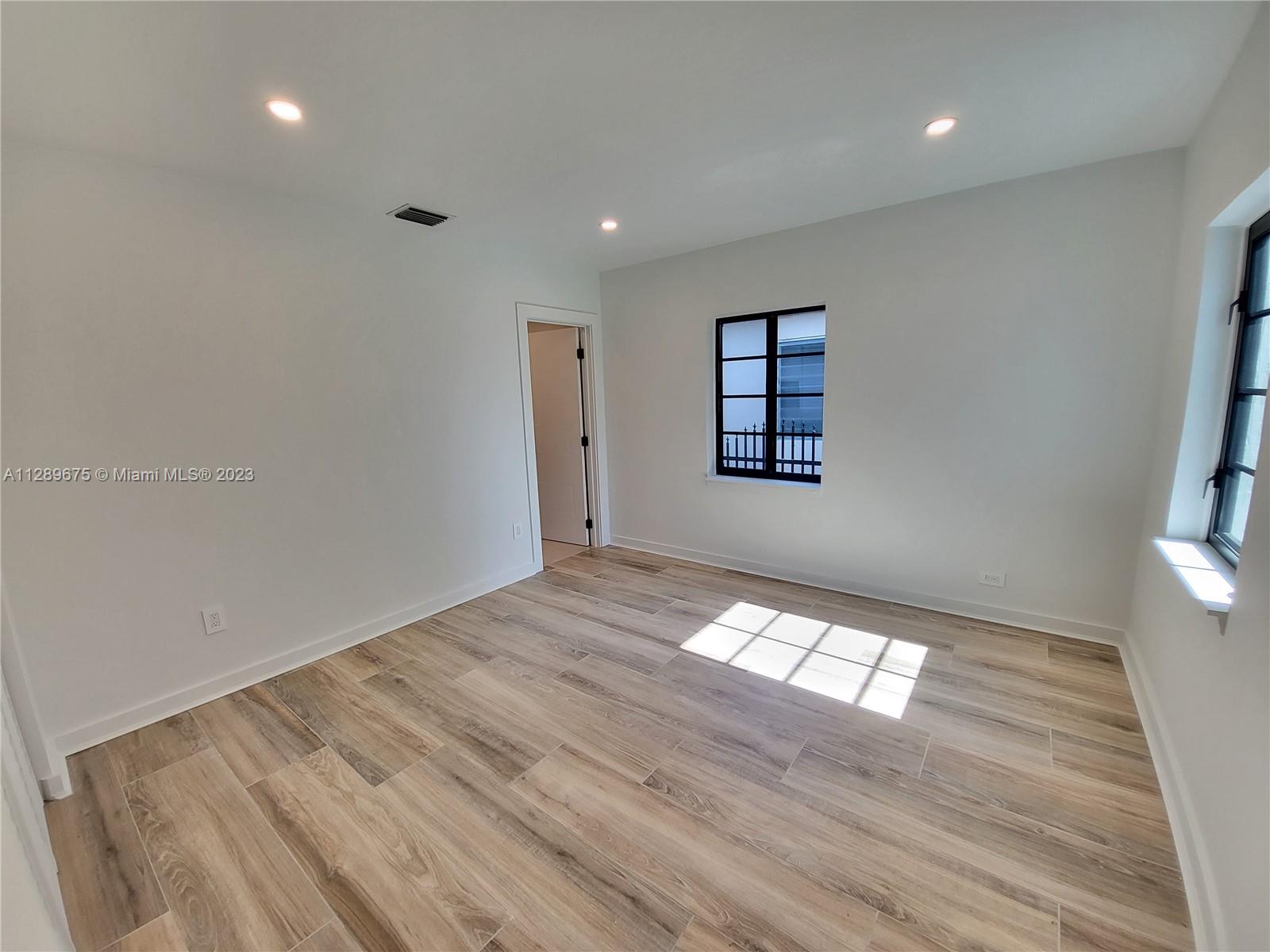 Listing Photo 26