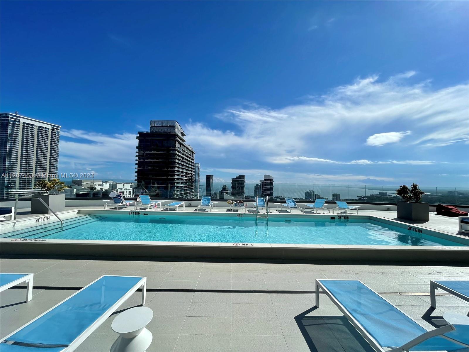 45 SW 9th St 3107, Miami, FL 33130