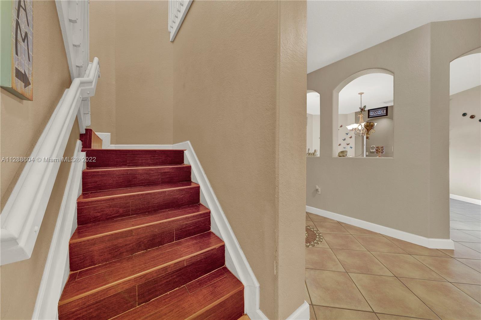 Listing Photo 17
