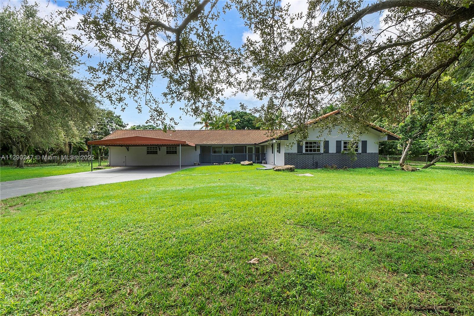 Listing Photo 32