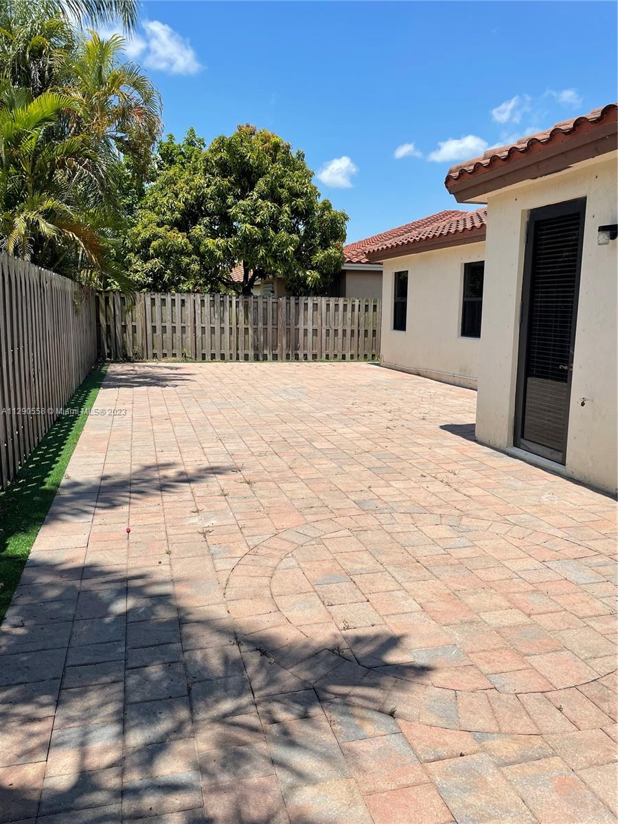 Photo 28 of 15340 176 Ln in Miami - MLS A11290558