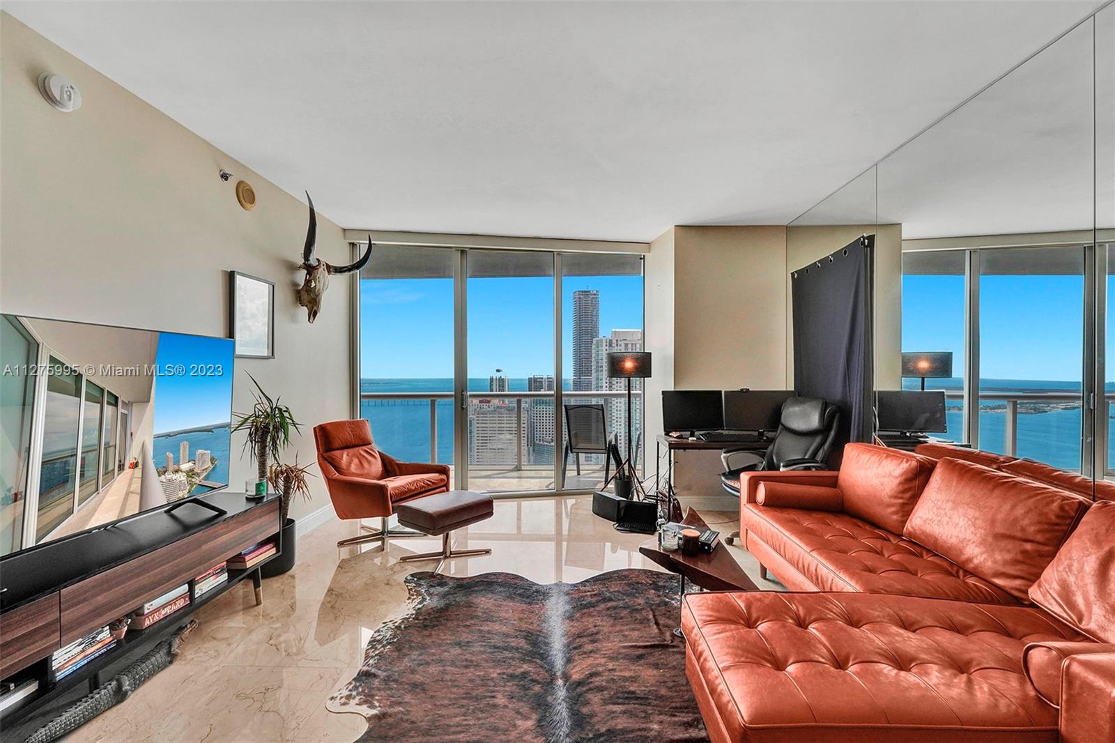 48th Floor Condo GORGEOUS Bay View