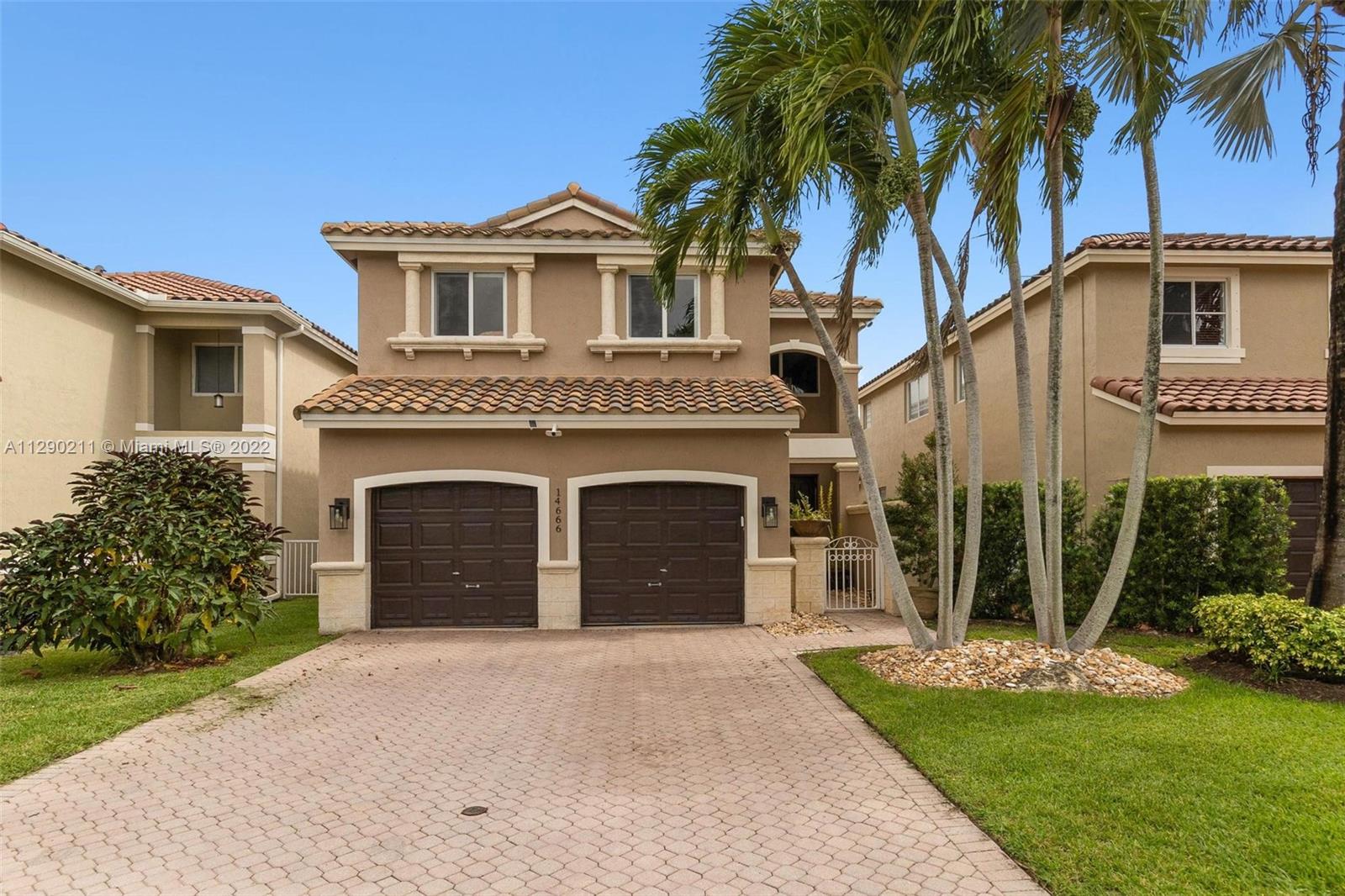Photo 2 of 14666 132nd Ct in Miami - MLS A11290211