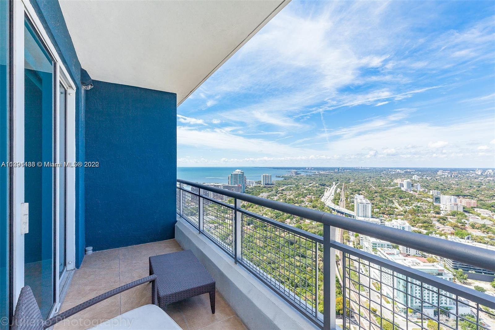 Photo 1 of Infinity Apt 4205 in Miami - MLS A11291433