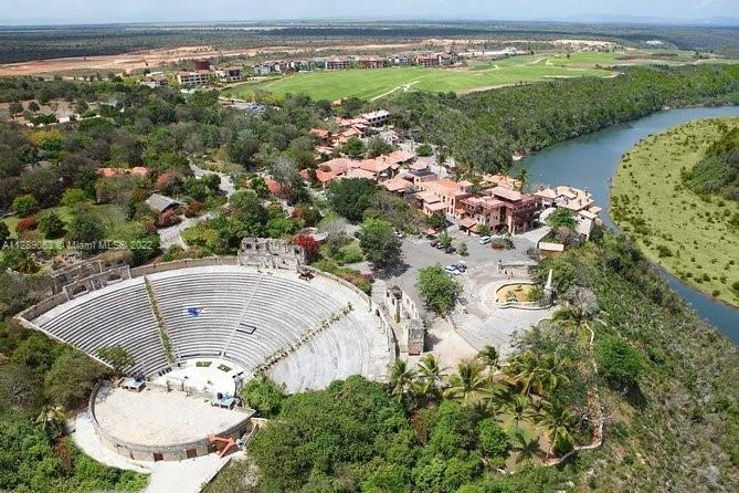 Altos de Chavon