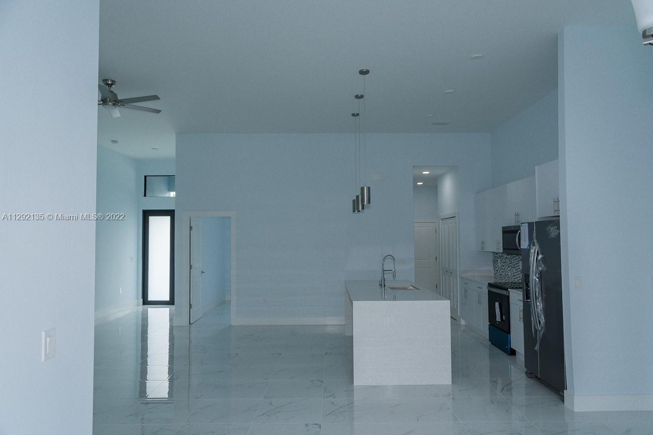 Listing Photo 7