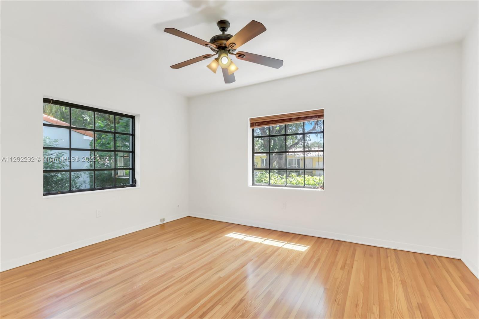Listing Photo 9
