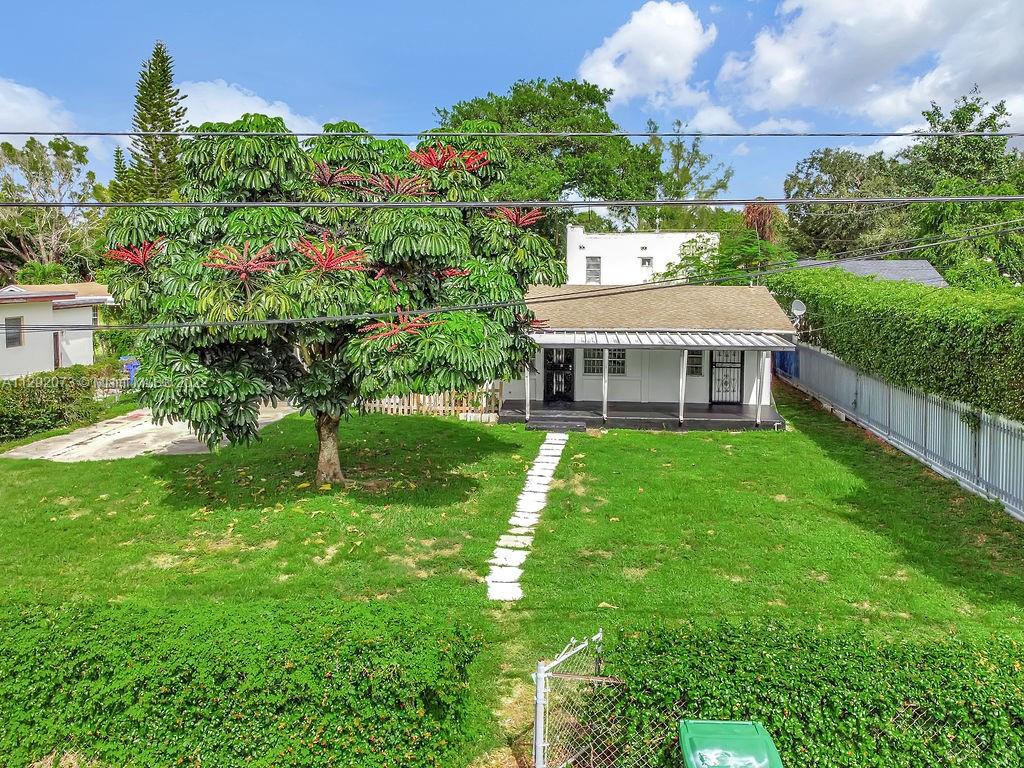 Photo 2 of 421 NW 50th St in Miami - MLS A11292073