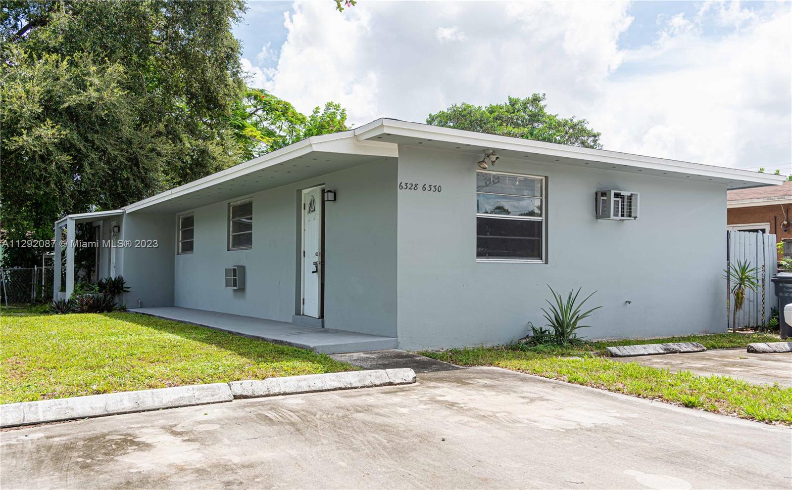 Hollywood FL Commercial Real Estate