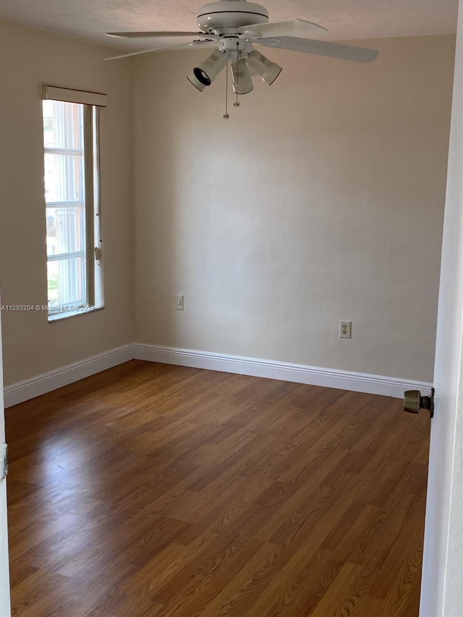 Listing Photo 9
