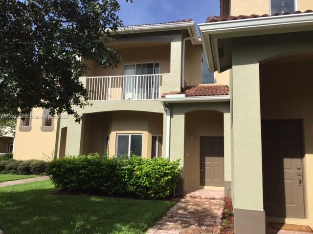 POPULAR 2 BR/2.5 BA TOWNHOME W/ GARAGE IN ARBOR PARK @ KEYS GATE. THIS TOWNHOME IS LOCATED ON WALKING PARK AND FEATURES LARGE GREAT ROOM, KITCHEN W/ GRANITE COUNTERS & PANTRY.  OVERSIZED MASTER SUITE W/ ROMAN TUB & SEPARATE SHOWER. 2ND BEDROOM HAS ITS OWN BATHROOM AND BALCONY. LAUNDRY ROOM AND 1 CAR GARAGE W/ 2 ADDITIONAL PARKING SPACES.
