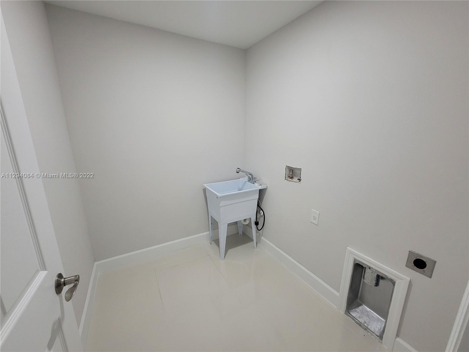 Listing Photo 33