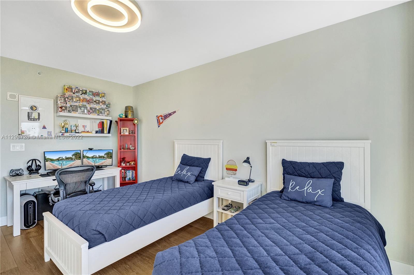 Listing Photo 11