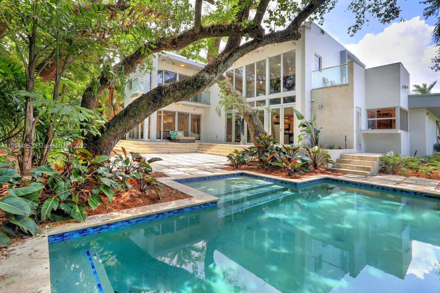 2320 Tigertail Ave, Coconut Grove, FL 33133