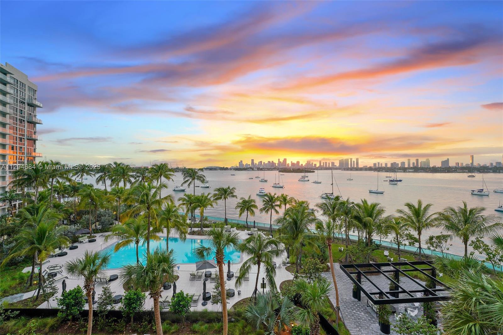 1500  Bay Rd #N-0402 For Sale A11294684, FL