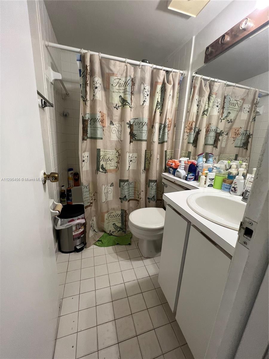 Listing Photo 12
