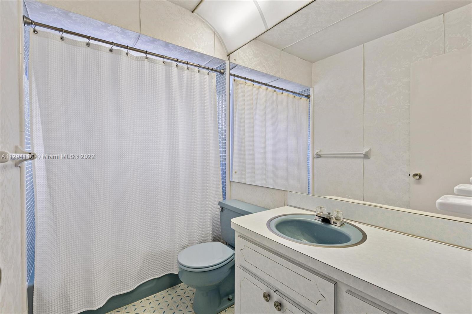 Listing Photo 17