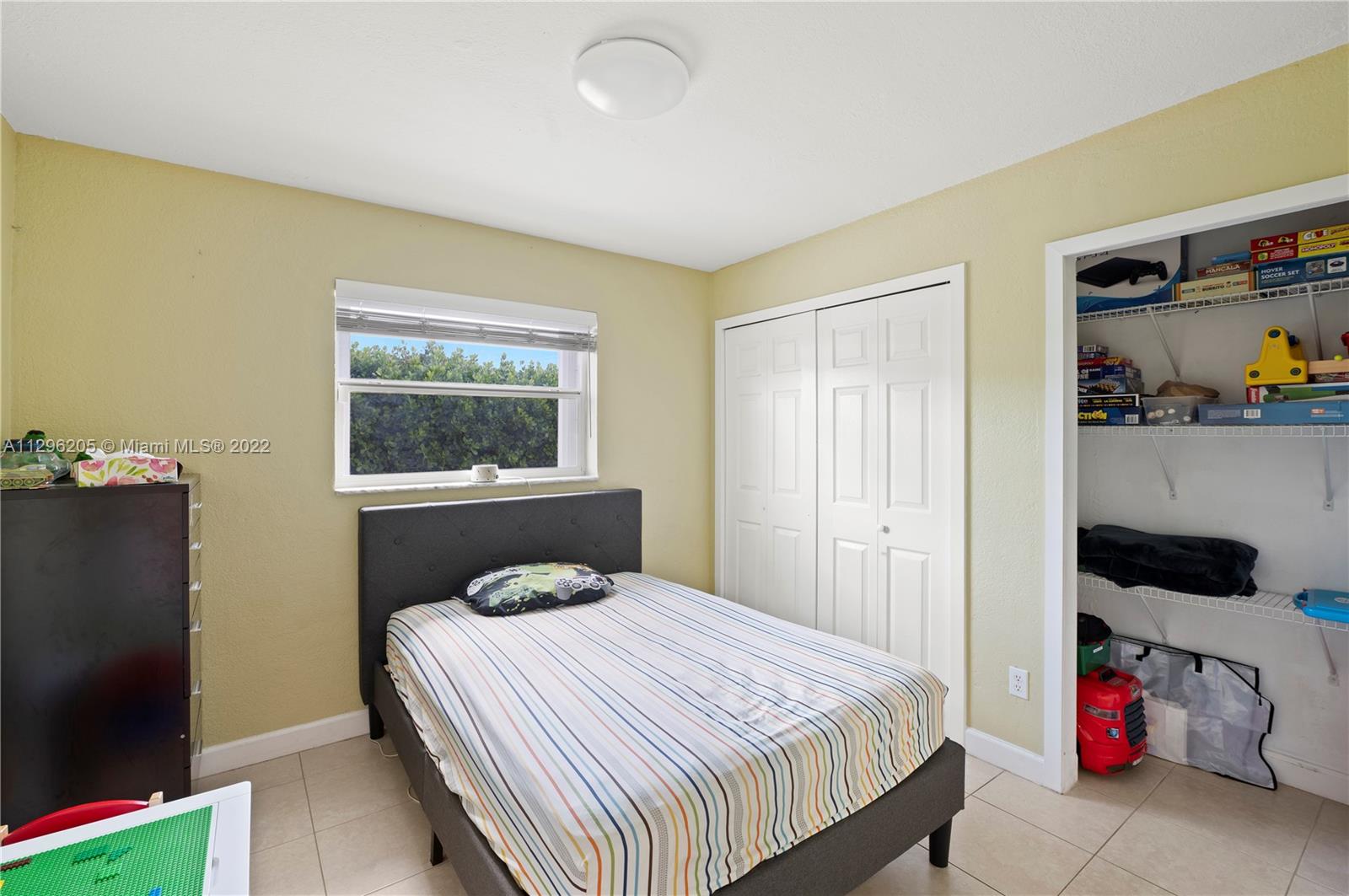 Listing Photo 9