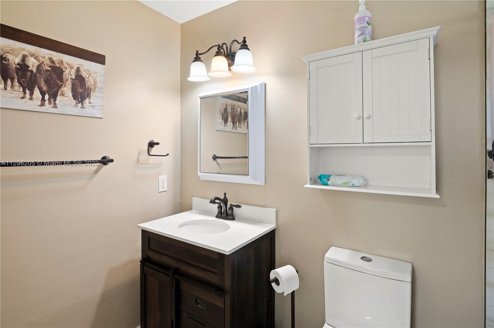 Listing Photo 11