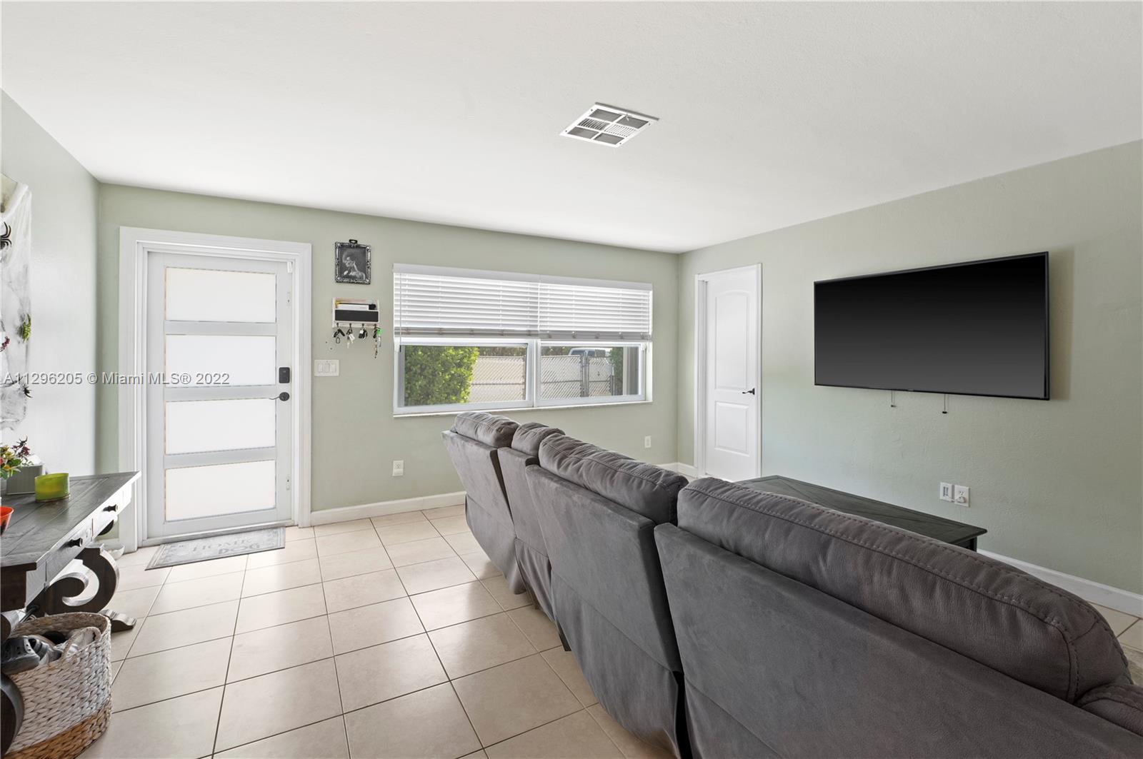 Listing Photo 13