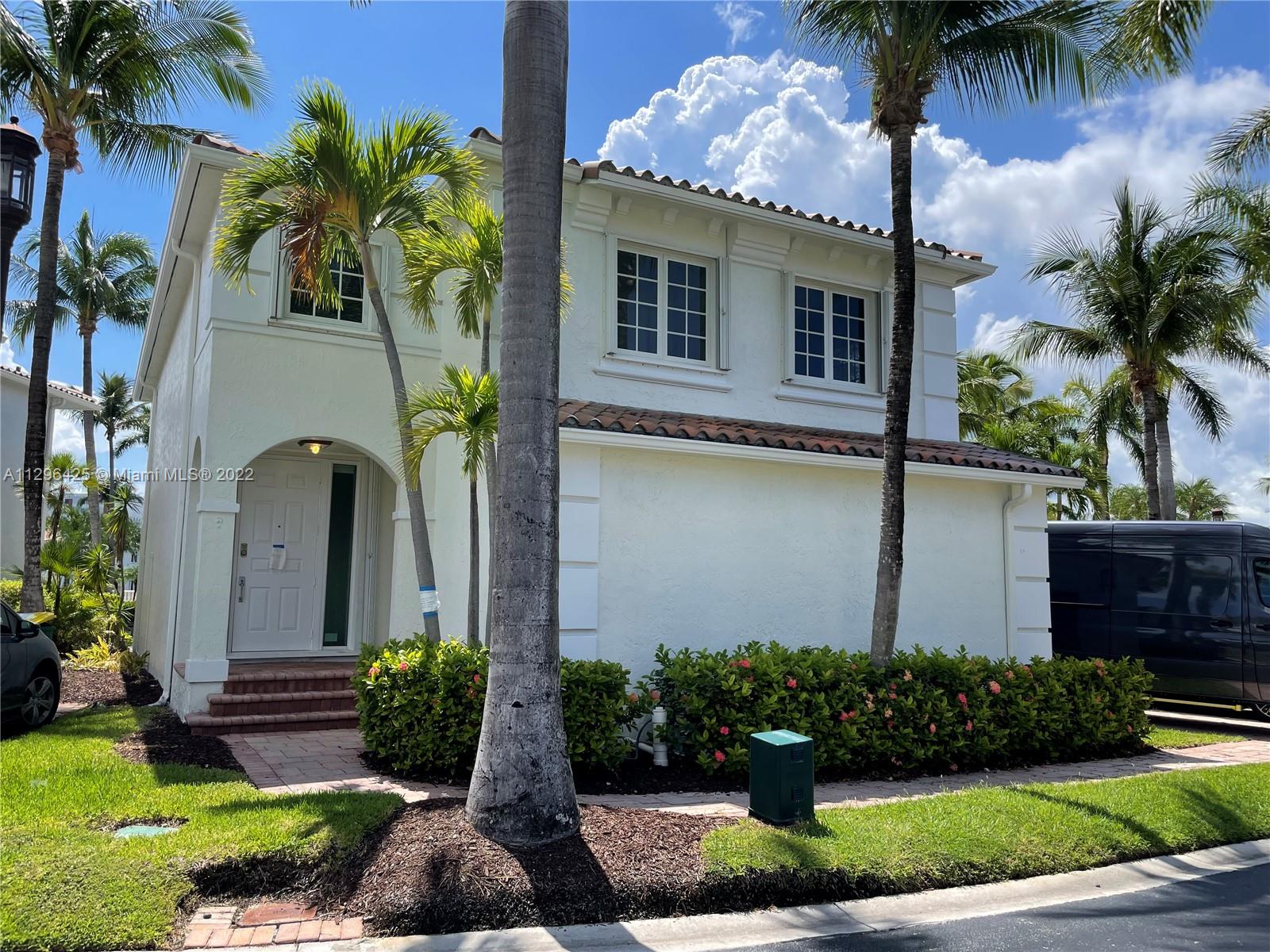 20940 NE 31st Pl, Aventura, FL 33180