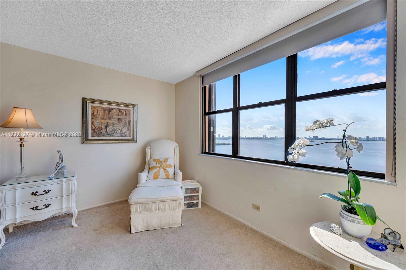 additional space in the main bedroom for a sitting area