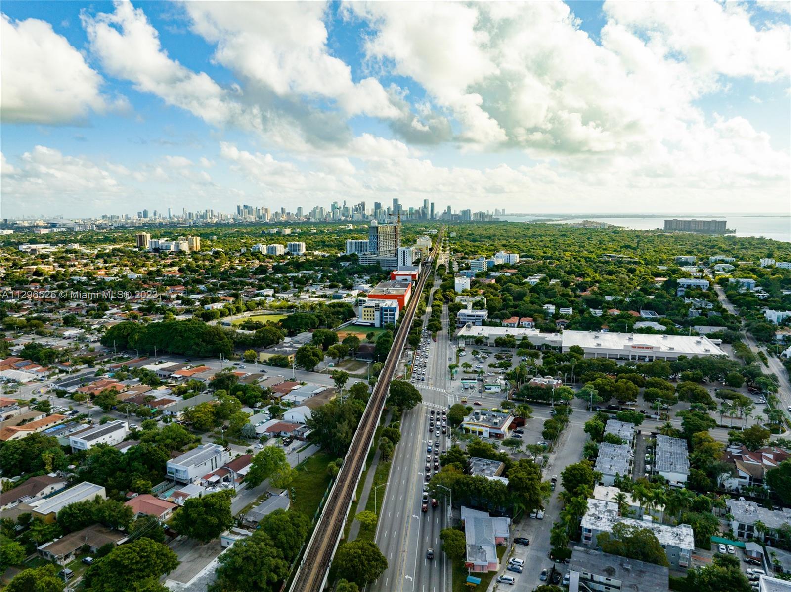 10 minutes from Brickell
